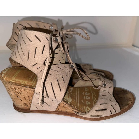 DV Dolce Vita tan‎ lace up wedge sandals size 7.5 - Picture 2 of 7